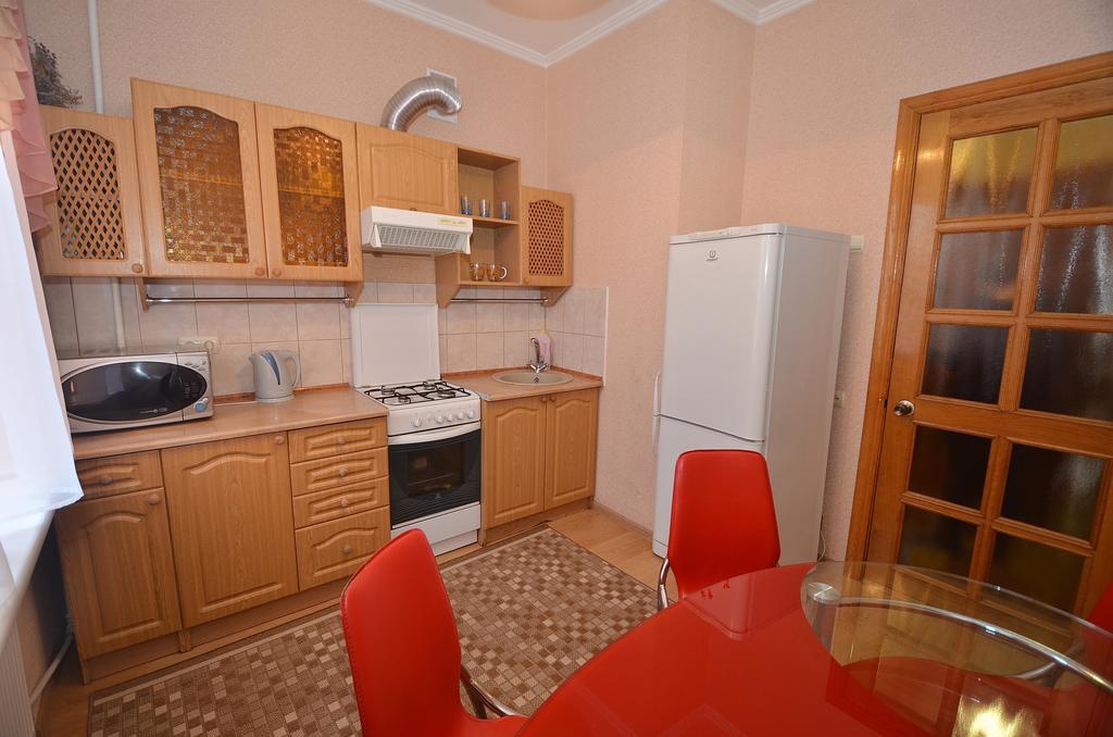 Apartments In The City Center On Sobornaya Street Mykolaiv Room photo